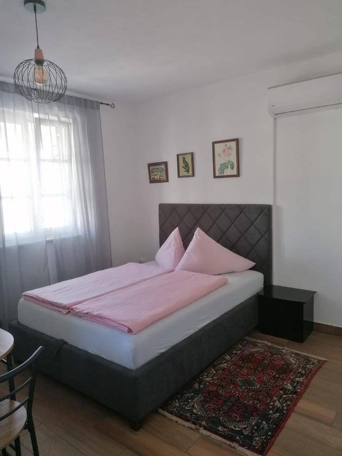 Vila Mateja Τρογκίρ Εξωτερικό φωτογραφία