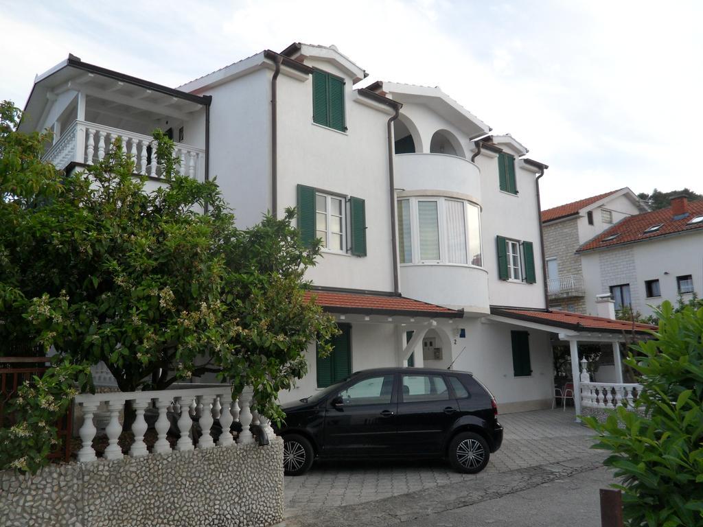 Vila Mateja Τρογκίρ Εξωτερικό φωτογραφία
